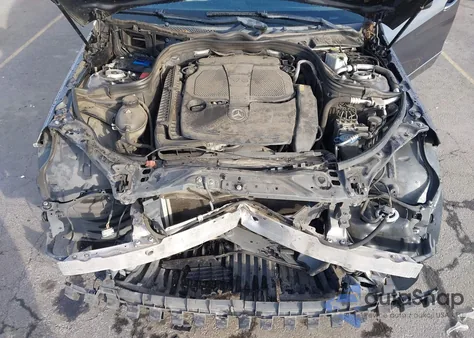 2013 Mercedes-Benz E 350 4Matic z USA, uszkodzony, nr VIN WDDHF8JB6DA730226